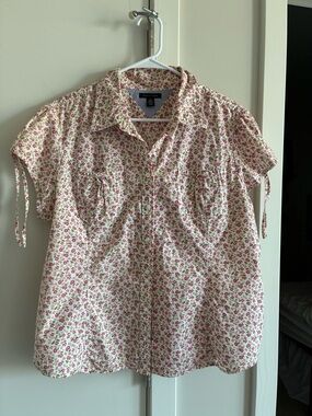 Tommy Hilfiger Cream Short-Sleeve Button-Down with Pink Floral Print
